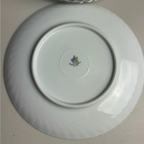 Princess Pearl Grey by ROYAL TETTAU Salad Plate set of 8 - Picture 6 of 6